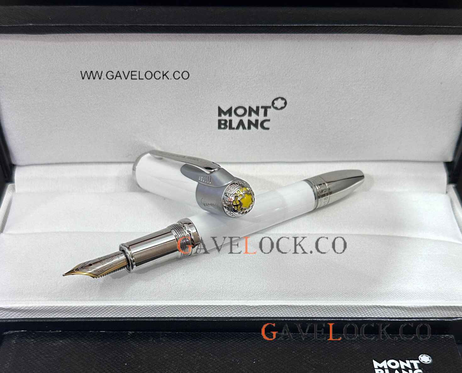 Best Copy Mont Blanc Enzo Ferrari Pure White Fountain Pen